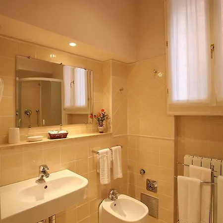 Casa Miramonte Guest house 2*