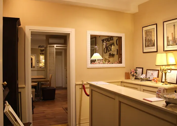 בית הארחה Casa Miramonte 4*